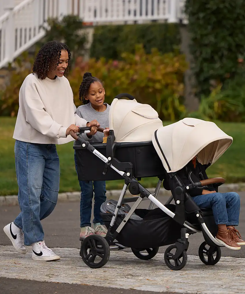 bassinet_lifestyle_triple_oat-1