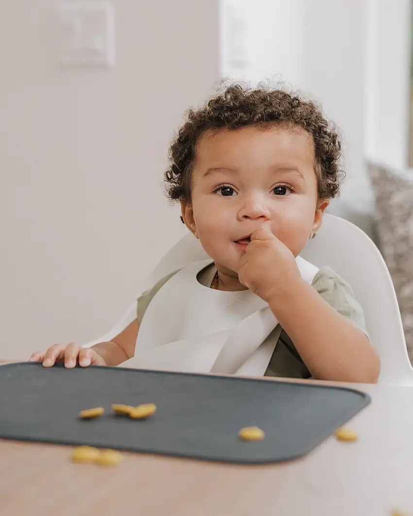 mockingbird-high-chair-pulled-up-1-1